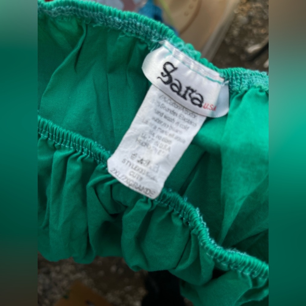 Women’s Emerald Green Blouse - Picture 3 of 3